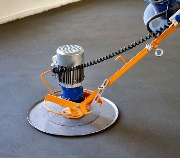 <span style="font-weight: bold;">Полусухая стяжка при заказе дома от 80 кв.м.</span>